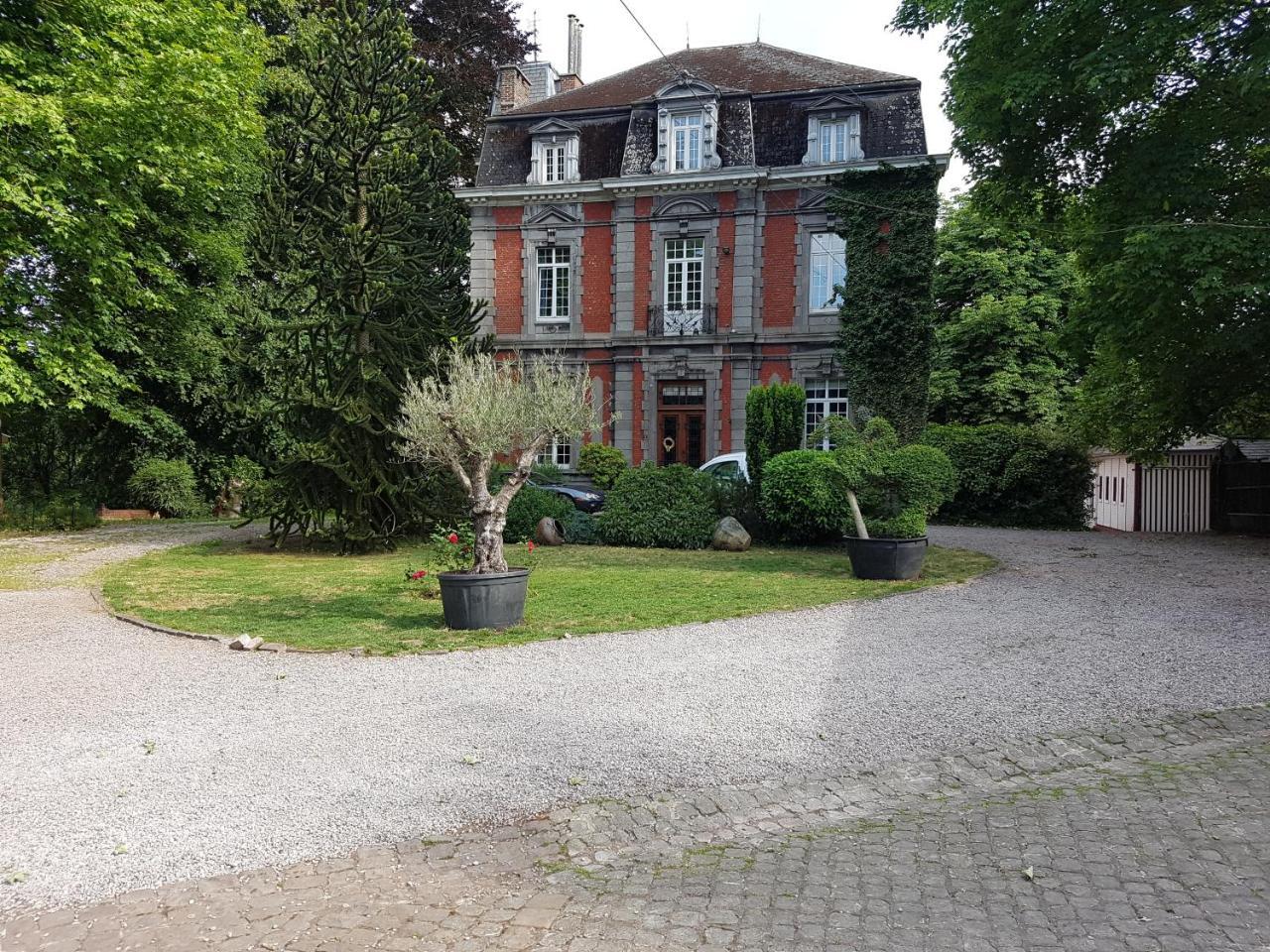 Chateau Lambert Moulinsart Hotel, Shuttle Airport, Long Term Parking, Snooker, Large Terrasse, Dinner, Breakfast Шарлеруа Экстерьер фото