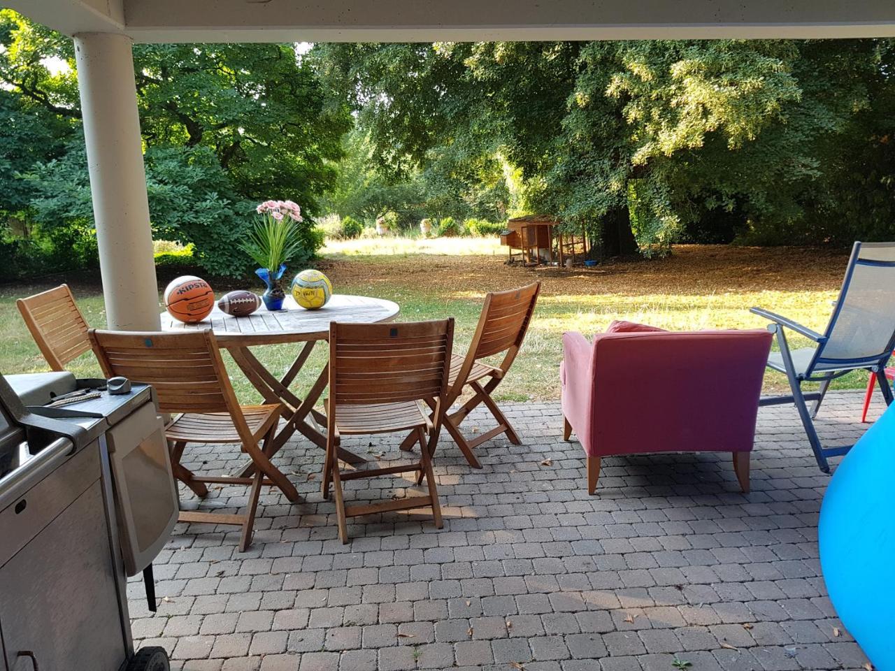 Chateau Lambert Moulinsart Hotel, Shuttle Airport, Long Term Parking, Snooker, Large Terrasse, Dinner, Breakfast Шарлеруа Экстерьер фото