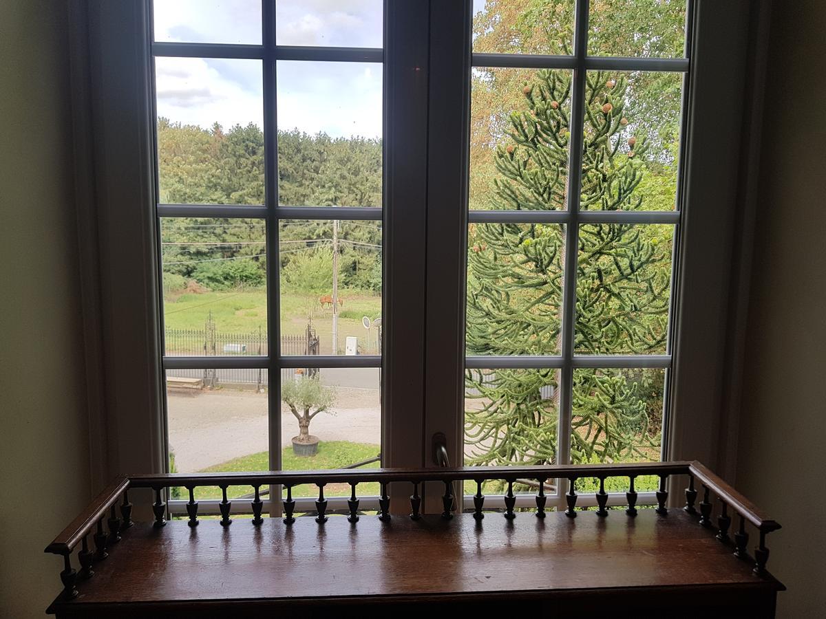 Chateau Lambert Moulinsart Hotel, Shuttle Airport, Long Term Parking, Snooker, Large Terrasse, Dinner, Breakfast Шарлеруа Экстерьер фото