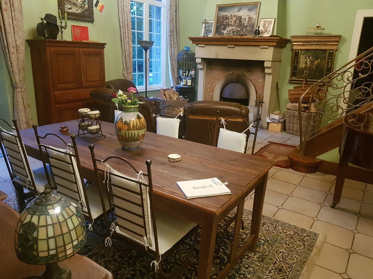 Chateau Lambert Moulinsart Hotel, Shuttle Airport, Long Term Parking, Snooker, Large Terrasse, Dinner, Breakfast Шарлеруа Экстерьер фото