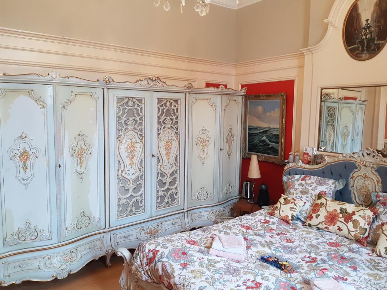 Chateau Lambert Moulinsart Hotel, Shuttle Airport, Long Term Parking, Snooker, Large Terrasse, Dinner, Breakfast Шарлеруа Экстерьер фото