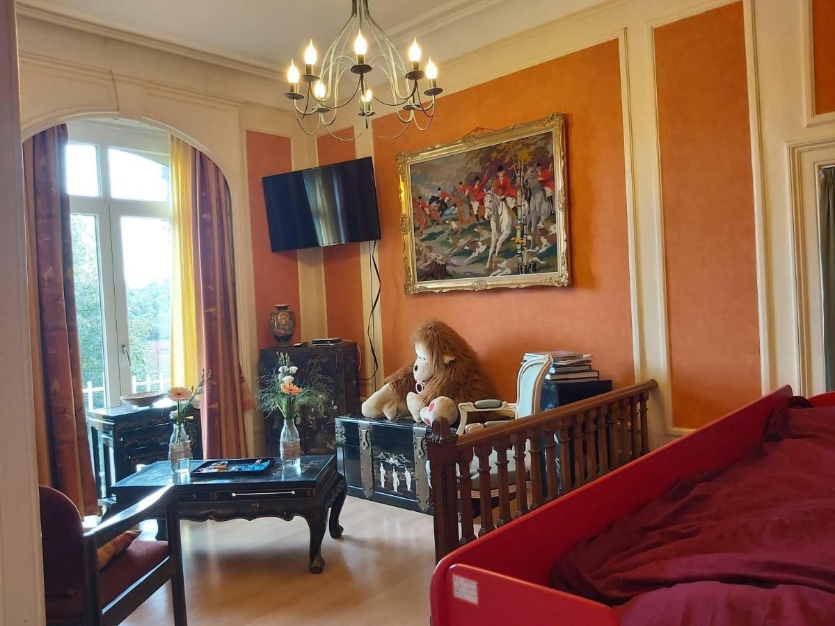 Chateau Lambert Moulinsart Hotel, Shuttle Airport, Long Term Parking, Snooker, Large Terrasse, Dinner, Breakfast Шарлеруа Экстерьер фото